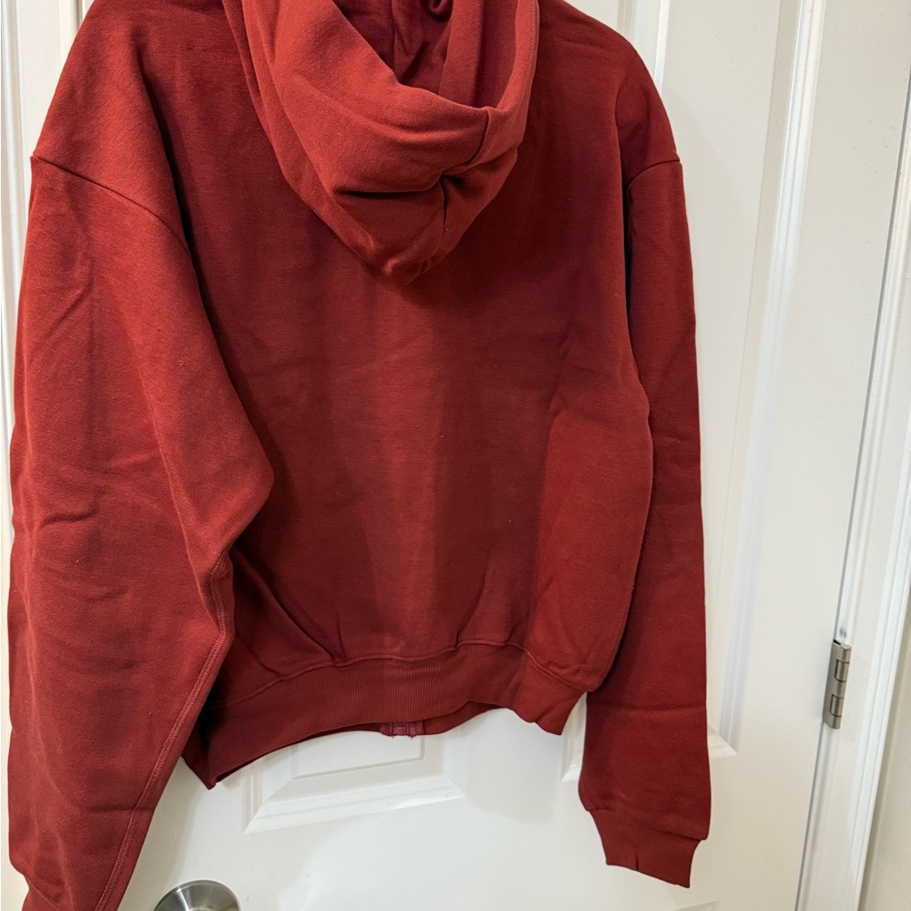 NWT SKIMS Cotton Fleece Classic Pullover Hoodie - S available in Merlot - Picture 6 of 6